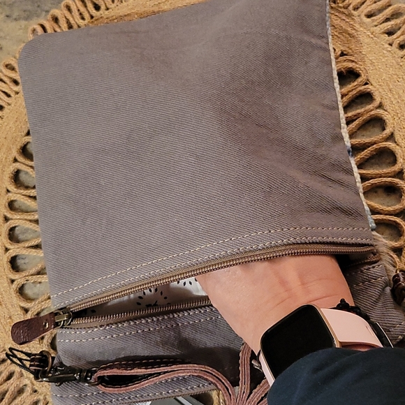 Myra Bewitching Hues crossbody, hairon, upcycled rug and canvas - Picture 8 of 8